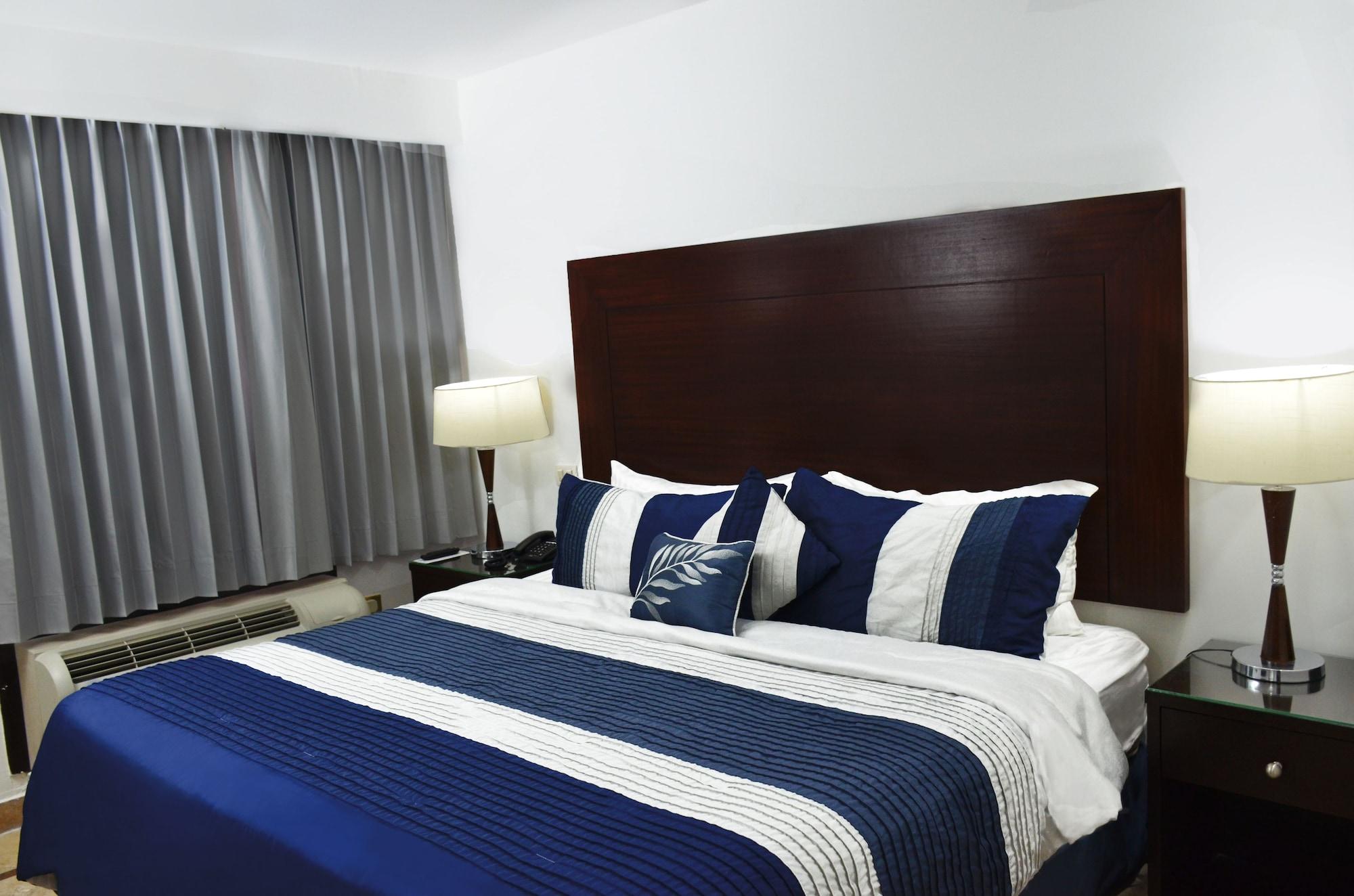 Wyndham Garden Los Mochis Plaza Inn Exterior foto